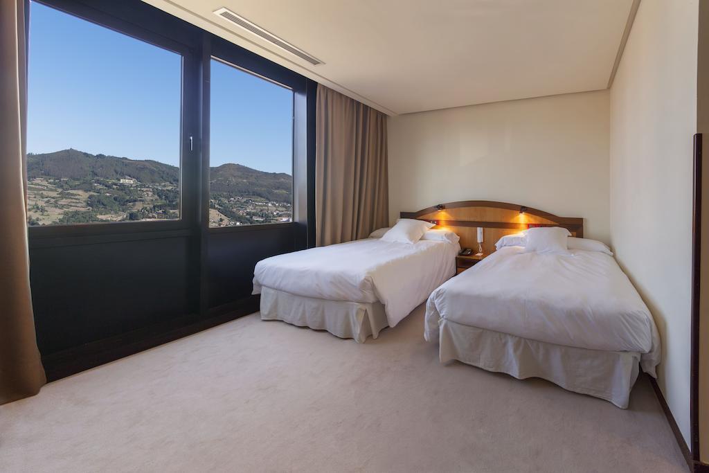 New Hotel Oviedo Room photo